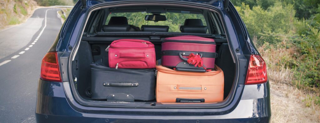 Bil med bagage
