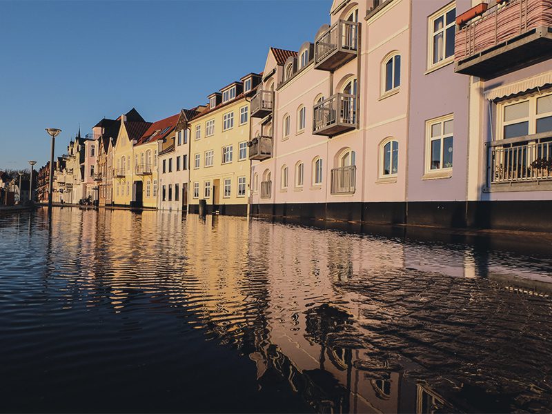 Oversvømmelse i gade