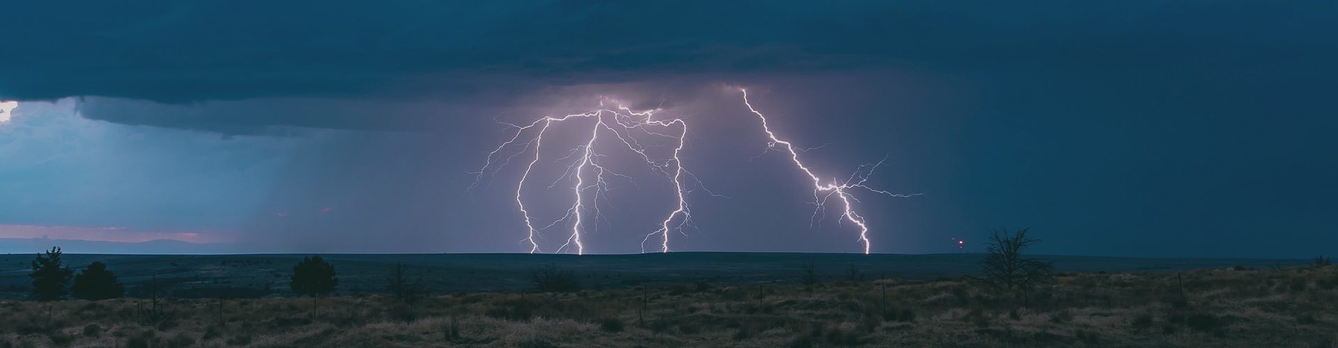 Hvad skal du gøre i lyn- og tordenvejr?